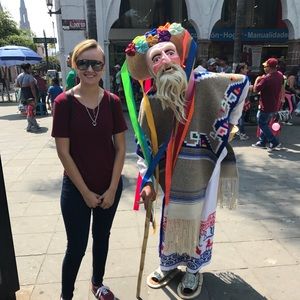 Meet your Posher, Casey